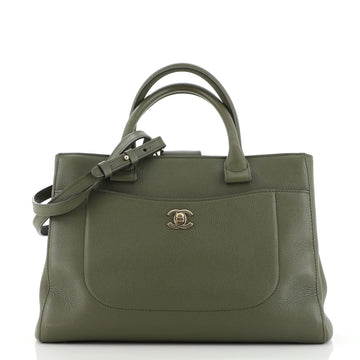 Chanel Neo Executive Tote Grained Calfskin Medium