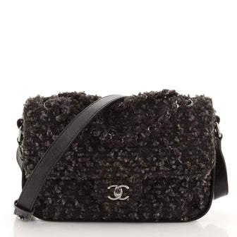 Chanel CC Lock Flap Messenger Bag Tweed Medium