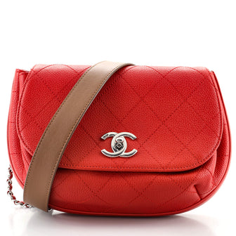Chanel Accordion Saddle Messenger Bag Stitched Grained Calfskin Medium