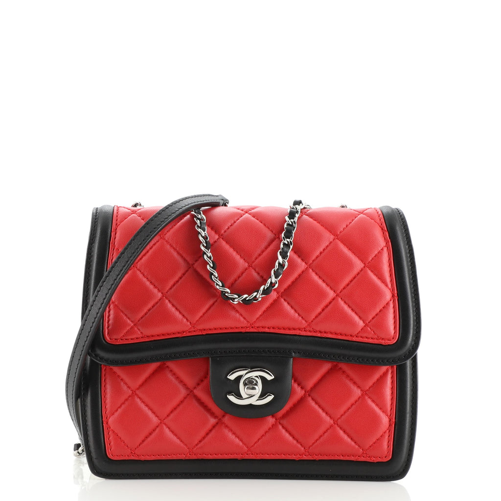Chanel Graphic Flap Bag Quilted Calfskin Mini Black 11366845