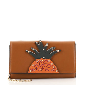 Valentino Rockstud Wallet On Chain Leather with Applique