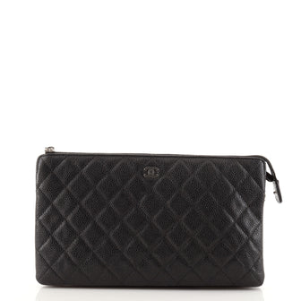 Chanel caviar quilted Classic zip pouch