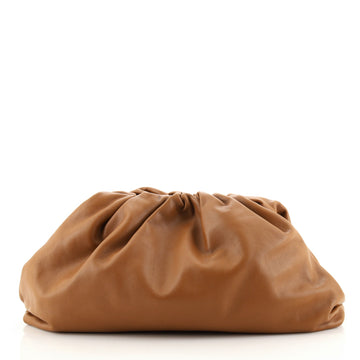 Bottega Veneta The Pouch Leather Medium
