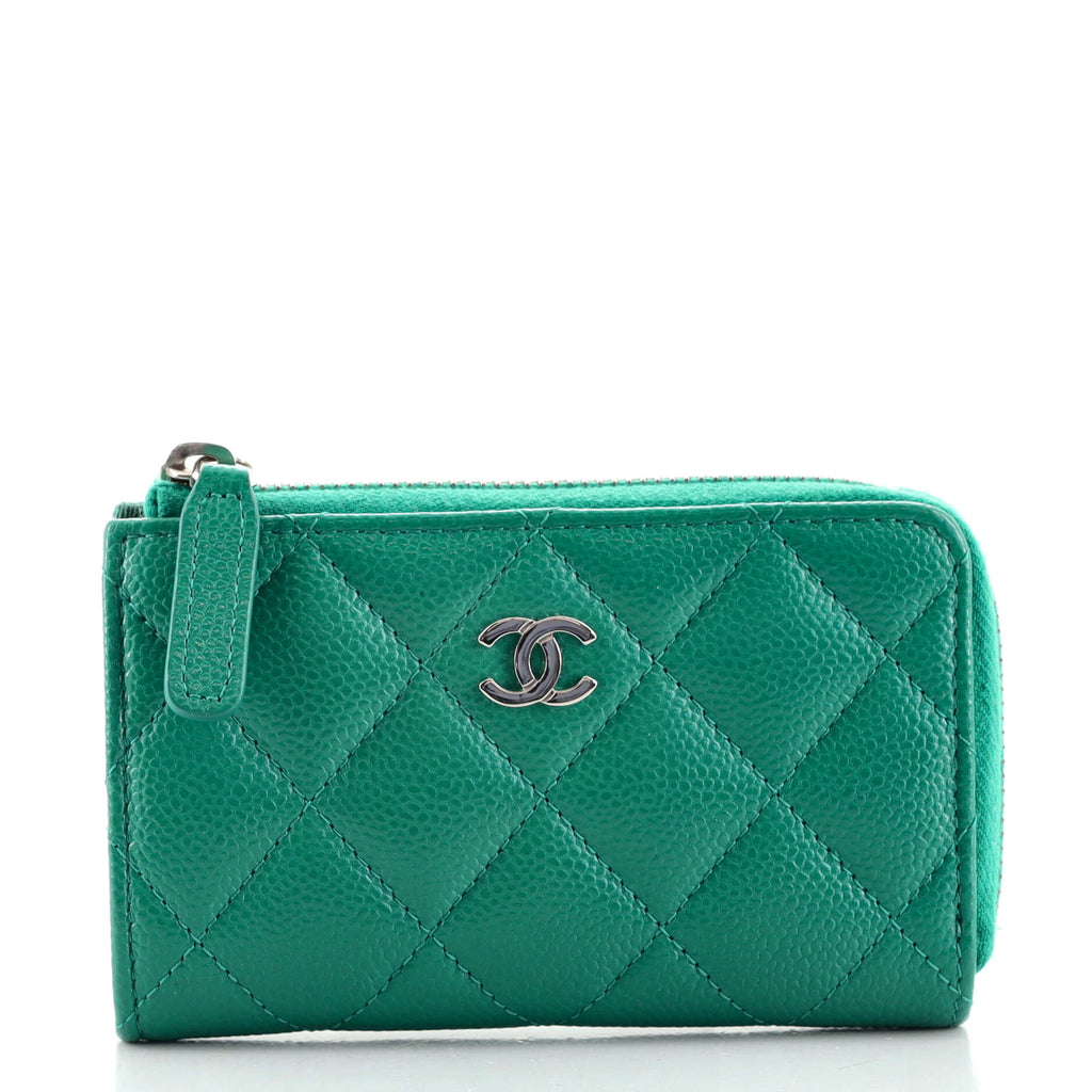Chanel Zipped Key Holder Quilted Caviar Green 12500757