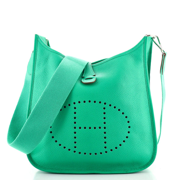 Evelyne leather handbag Hermès Green in Leather - 35260386