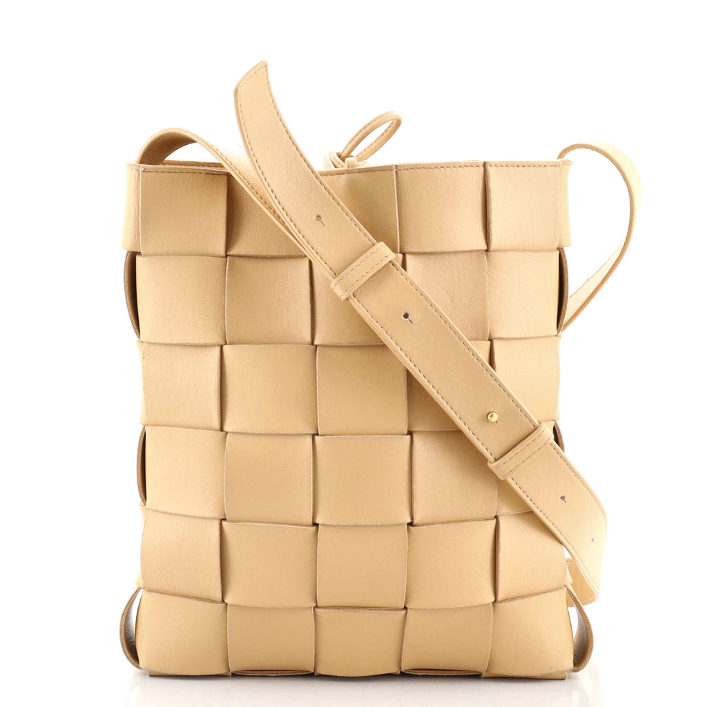Intrecciato maxi-weave messenger bag