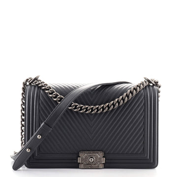 Chanel Boy Flap Bag Chevron Calfskin New Medium