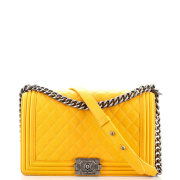 Chanel Boy Flap Bag Quilted Calfskin New Medium