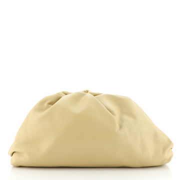 Bottega Veneta The Pouch Leather Medium
