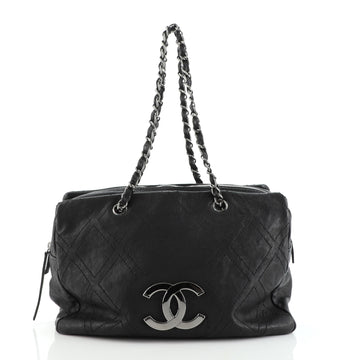 Chanel Diamond Stitch Tote Calfskin Small