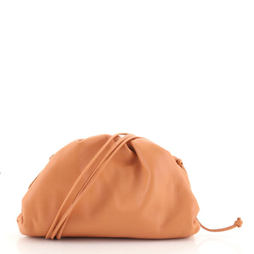 Bottega Veneta The Pouch Leather 20