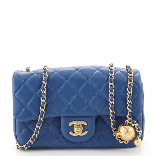 Pearl bag leather mini bag Chanel Blue in Leather - 33642652