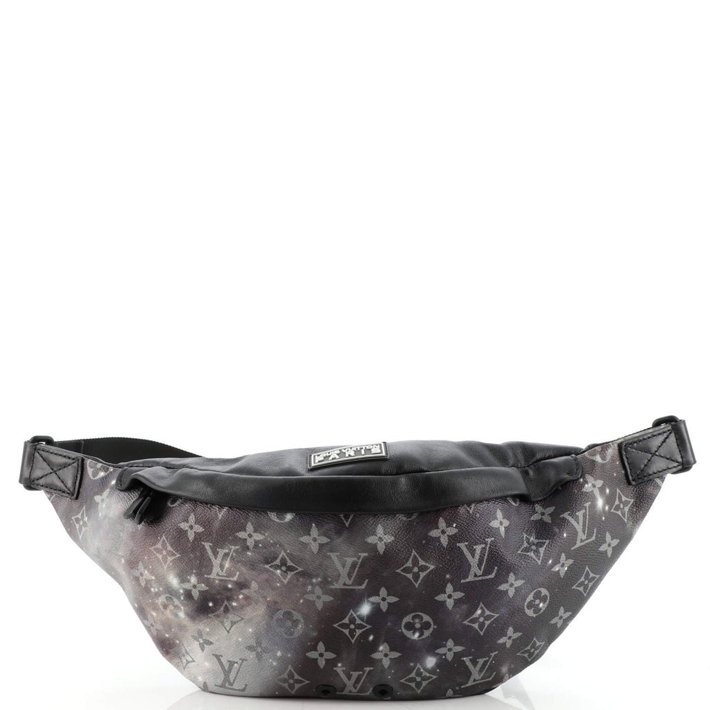 Louis Vuitton Discovery Bumbag Limited Edition Monogram Galaxy Canvas Multi  color 138149128