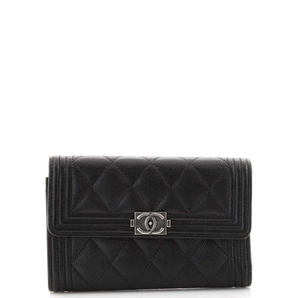 Boy leather wallet Chanel Black in Leather - 33291221