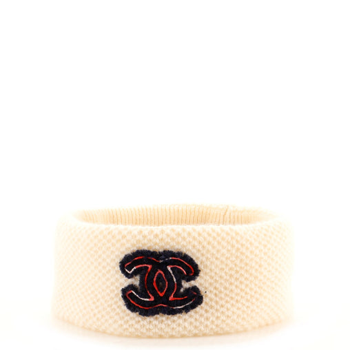 CHANEL CCロゴ クッション ベージュ アイボリー AA1088 org.jpg