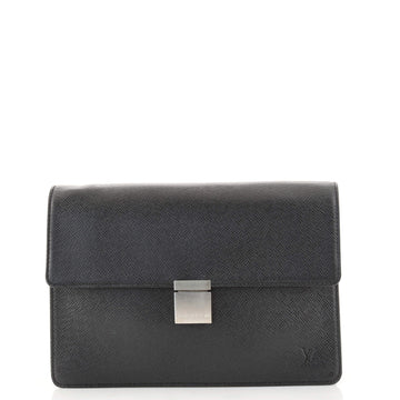 Louis Vuitton Selenga Pochette Taiga Leather
