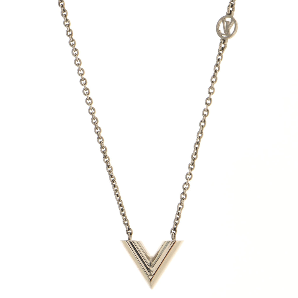 Shop Louis Vuitton V Essential v supple necklace (M63197, M00857) by JOY＋