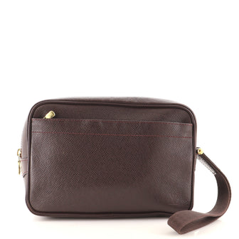 Louis Vuitton Kaluga Pochette Clutch Taiga Leather