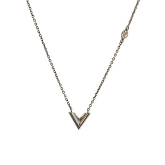 Louis Vuitton Essential V Supple Necklace Metal
