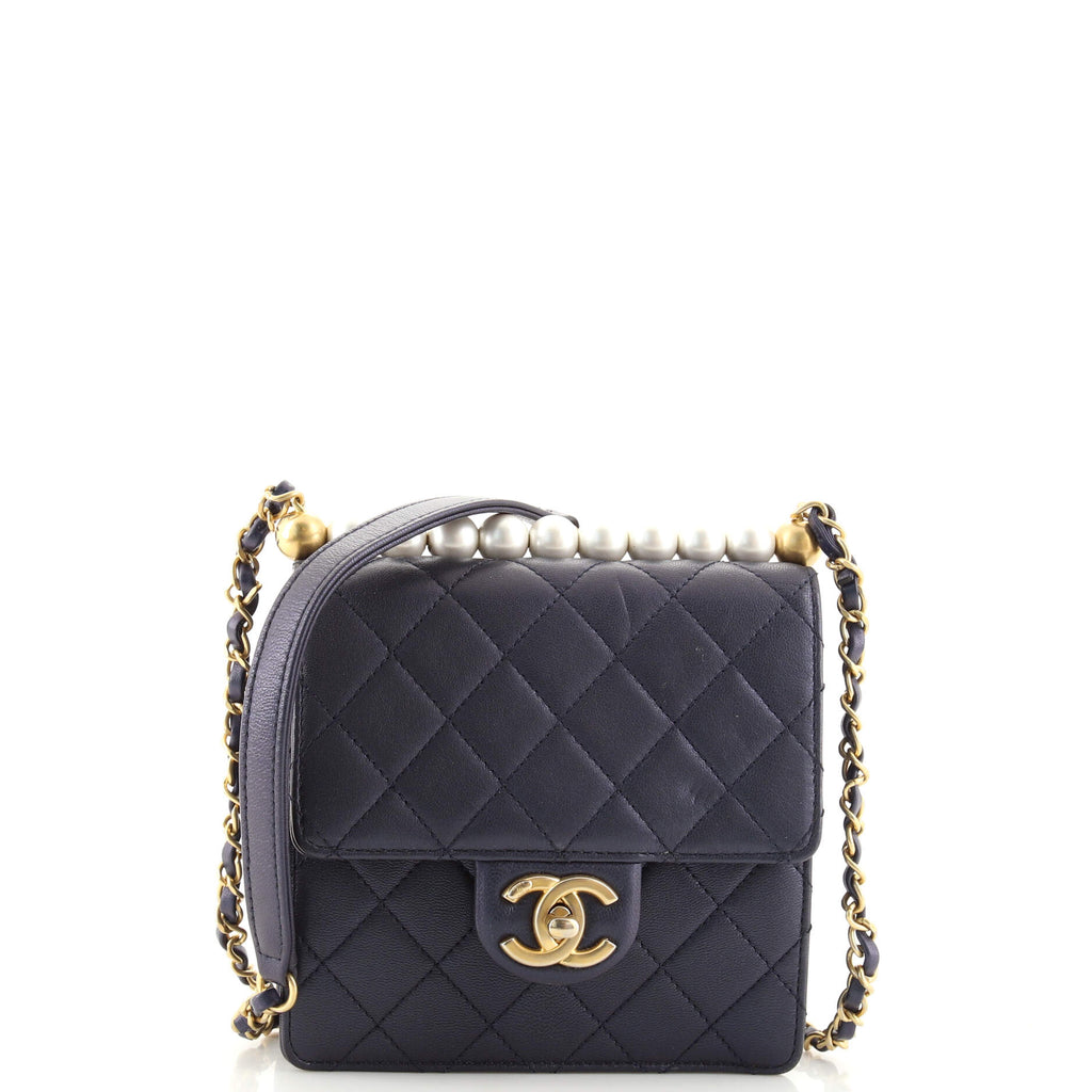 Chanel Black Quilted Leather Chic Pearls Flap Bag Chanel | The Luxury Closet