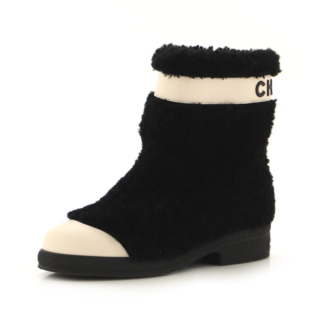 Chanel Women's Coco Neige Short Boots Shearling with Leather Black 1521058
