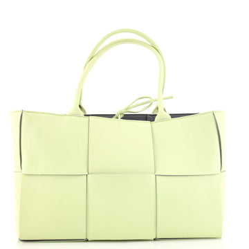 Bottega Veneta Arco Tote Maxi Intrecciato Leather Medium