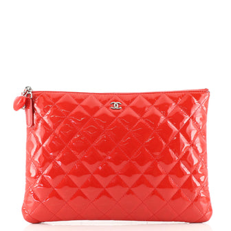 Chanel Valentine Hearts O Case Clutch Quilted Patent Medium