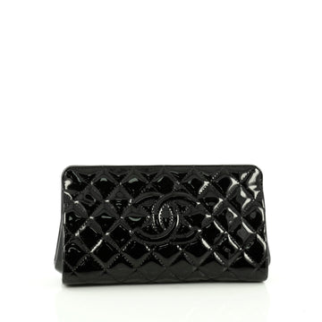 Chanel Timeless CC Clutch Quilted Patent Small black