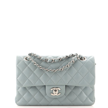 Chanel Classic Double Flap Bag Quilted Caviar Small
