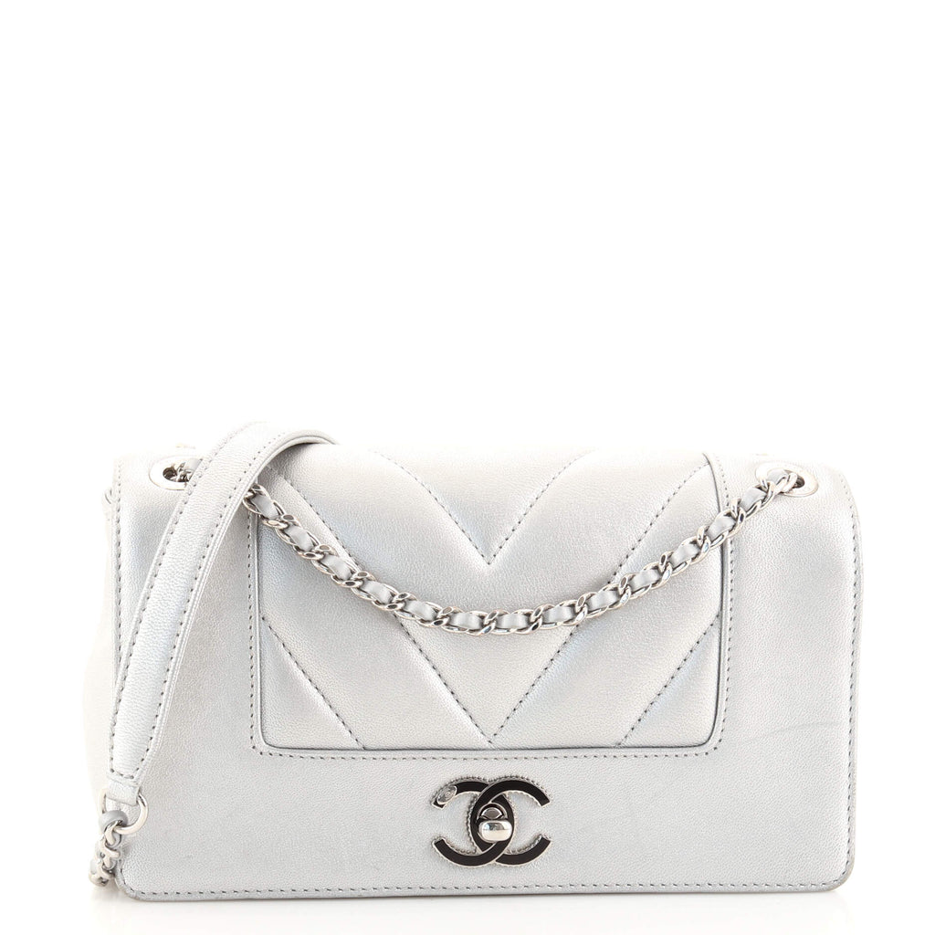 Chanel Mademoiselle Vintage Flap Bag Chevron Sheepskin Small 161271