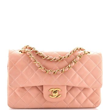 Chanel Vintage CC Chain Flap Bag Quilted Lambskin Medium