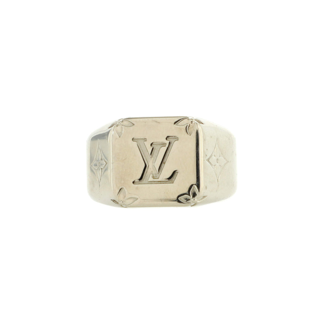 Shop Louis Vuitton Monogram Signet Ring (MONOGRAM SIGNET RING