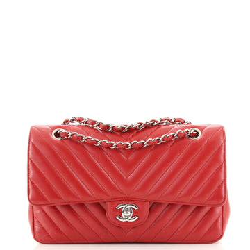 Chanel Classic Double Flap Bag Chevron Caviar Medium