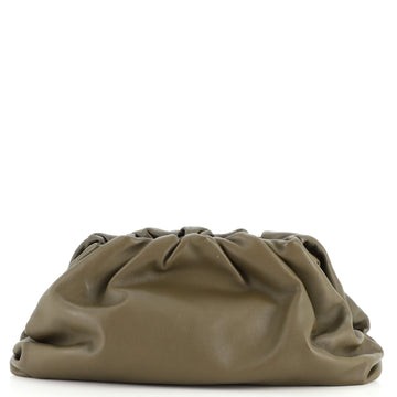 Bottega Veneta The Pouch Leather Medium