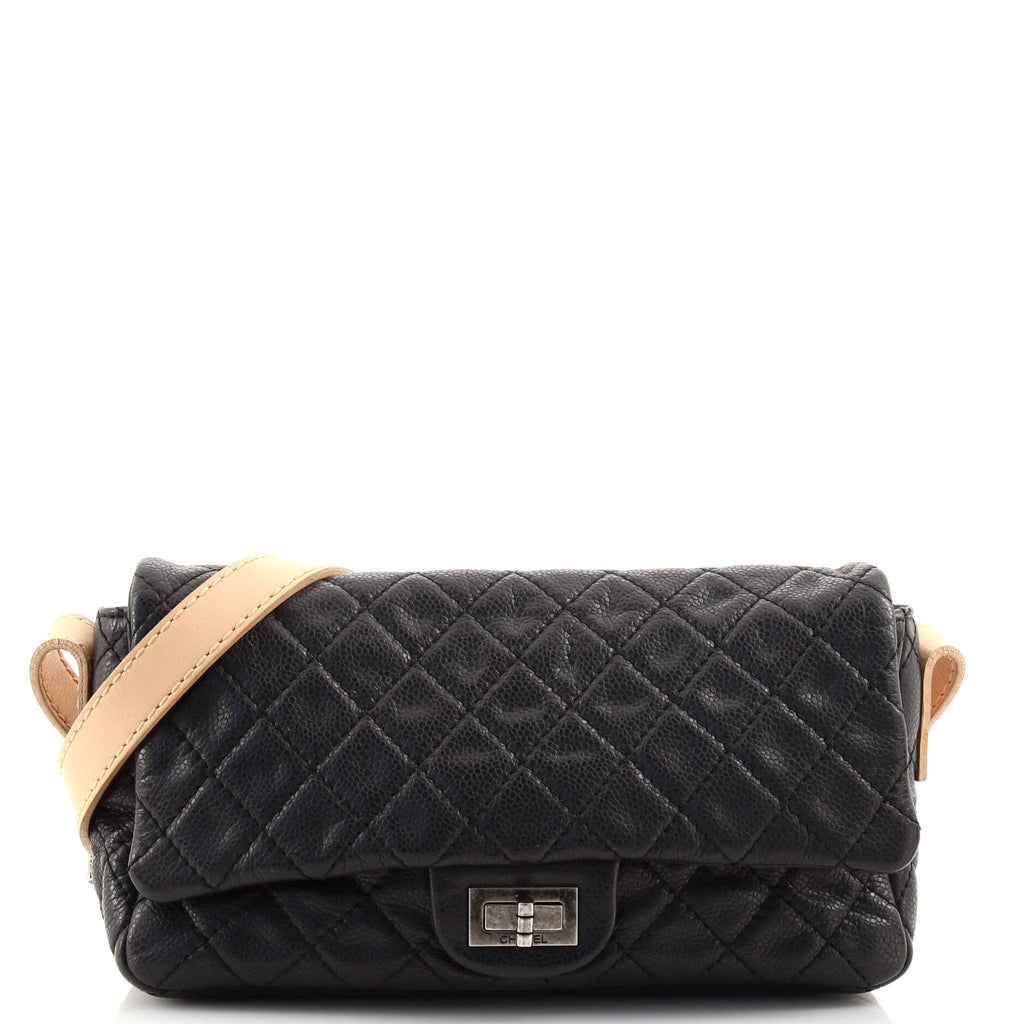 CHANEL Caviar Quilted Small Messenger Flap Black 1242391