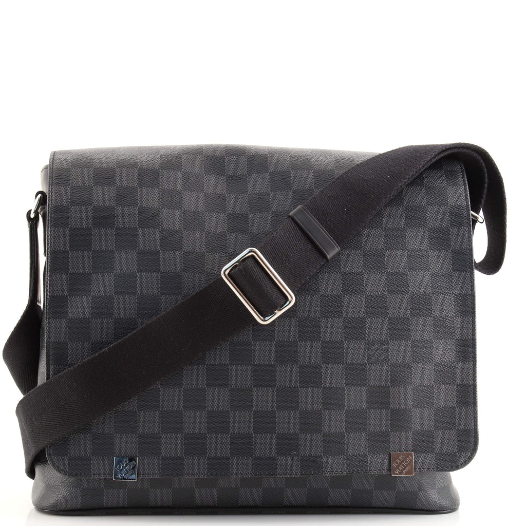 LOUIS VUITTON Messenger bag in graphite checkerboard ca…