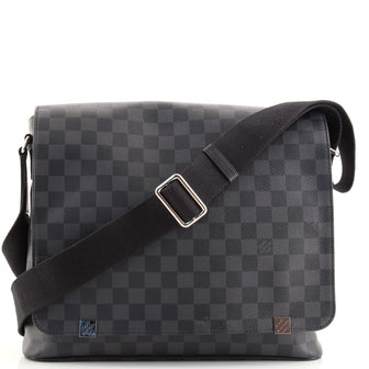 Louis Vuitton Damier MM Messenger bag, urban sporty smart and