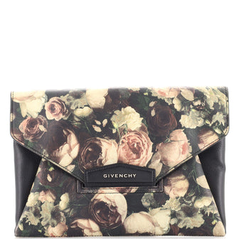 Givenchy Antigona Envelope Clutch Leather Medium