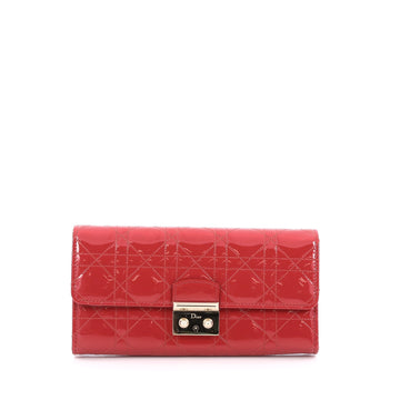 Christian Dior Miss Dior Rendez Vous Wallet on Chain Cannage Quilt Patent Red