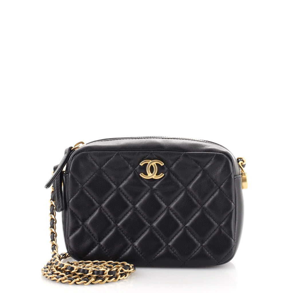 CHANEL Lambskin Quilted CC Pearl Crush Camera Case Black 1236120