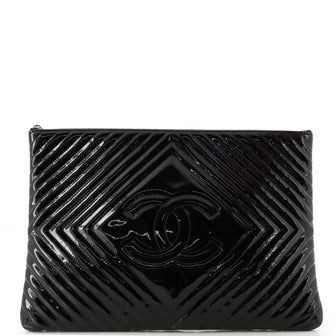 Chanel Diamond CC O Case Clutch Chevron Patent Large