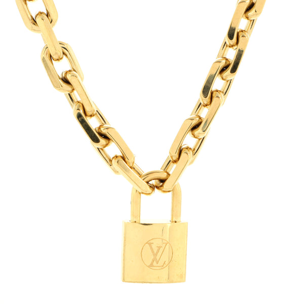 Louis Vuitton LV Edge Cadenas Pendant Necklace Metal Gold 17517717