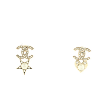 Chanel Charming Winter CC Heart Star Earrings Crystal Embellished Metal and Faux Pearls
