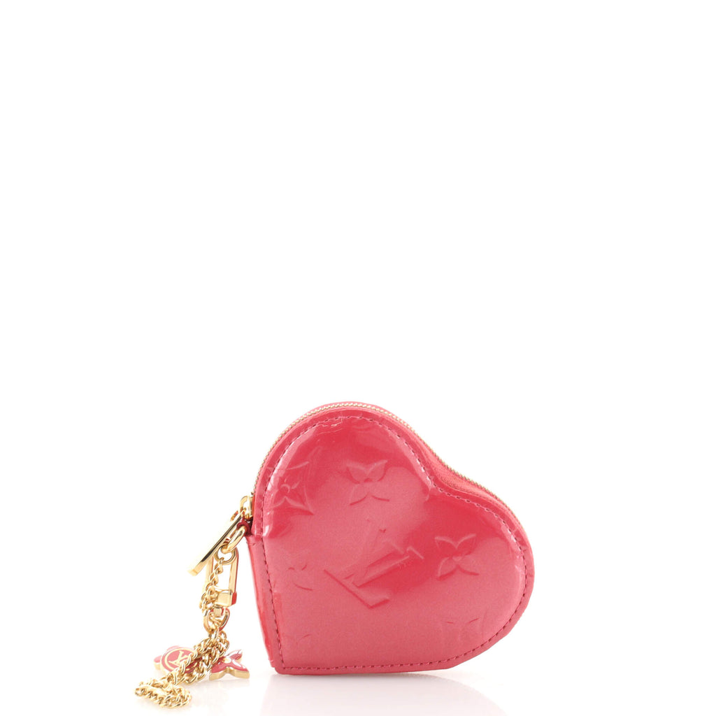 Pre-owned Louis Vuitton Vernis Heart Coin Purse Patent Leather Silver  ($557) ❤ liked on Polyvore featuring…
