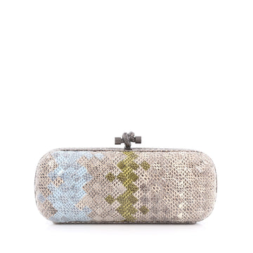 Bottega Veneta Box Knot Clutch Intrecciato Karung Long Neutral