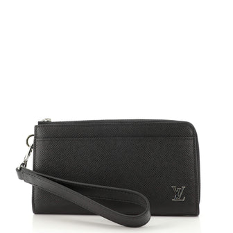 Louis Vuitton Zippy Dragonne Wallet Taiga Leather