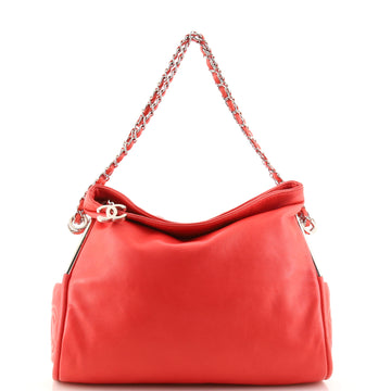 Chanel Ultimate Soft Hobo Leather Medium