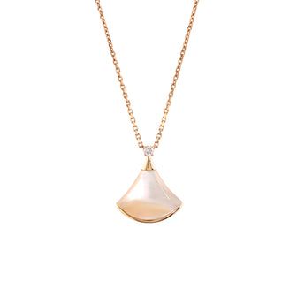 Bvlgari Diva's Dream Pendant Necklace 18K Rose Gold with Mother of Pearl and Diamond Small