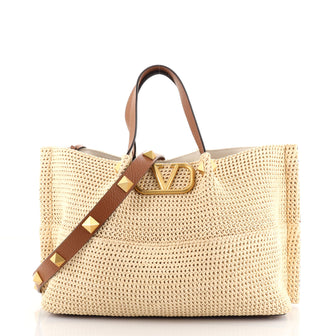Valentino Garavani Rockstud Summer Tote Raffia Medium