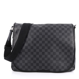 Louis Vuitton District Bag Damier Graphite GM gray